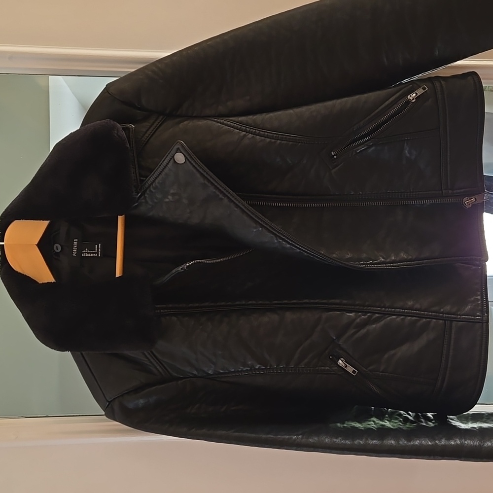 Forever 21 FAUX leather Double Breast Fur Collor Bomber Moto Black Jacket L Y2k